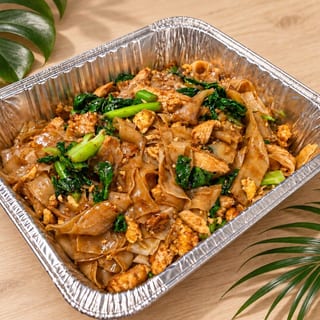 Pad See Ew 1/2 Tray 4 Orders